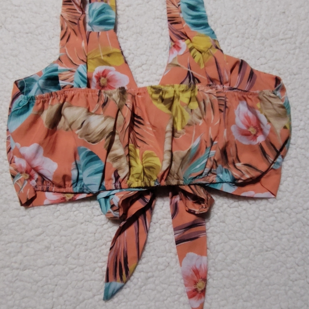 Parisian Cropped Top - Picture 3 of 7